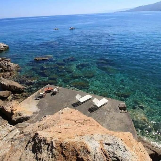 Апартаменты Kalura Sea House Чефалу Экстерьер фото